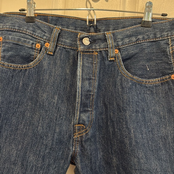 #2 levis - Picture 3 of 8